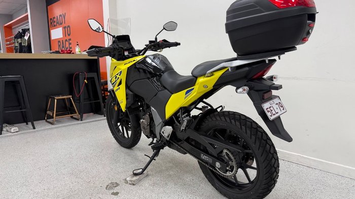 2023 Suzuki V-STROM 250 (DS250RLM3) Yellow