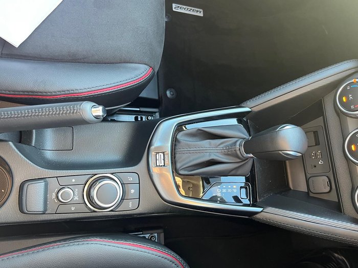 2025 Mazda 2 G15 GT