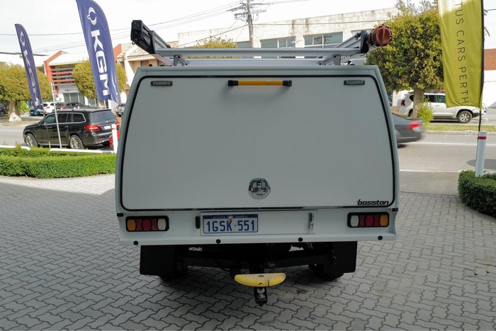 2019 Toyota Hilux SR5