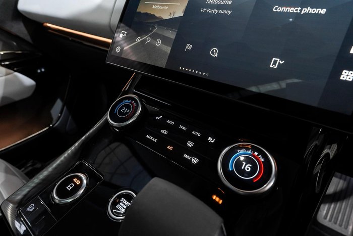 2023 Land Rover Range Rover Sport D250 SE