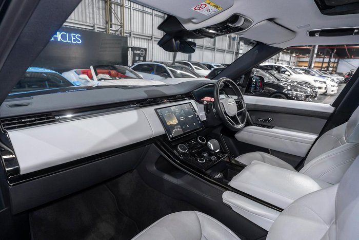 2023 Land Rover Range Rover Sport D250 SE