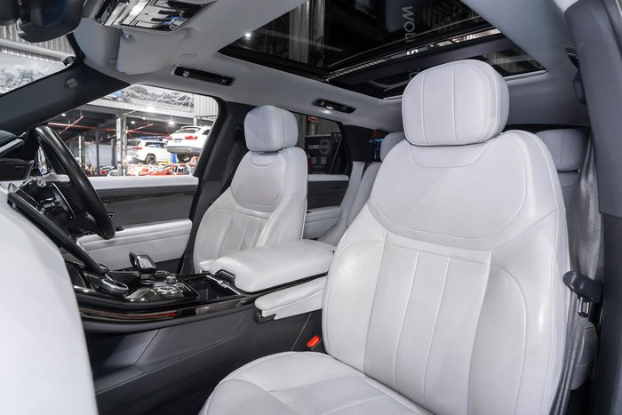 2023 Land Rover Range Rover Sport D250 SE