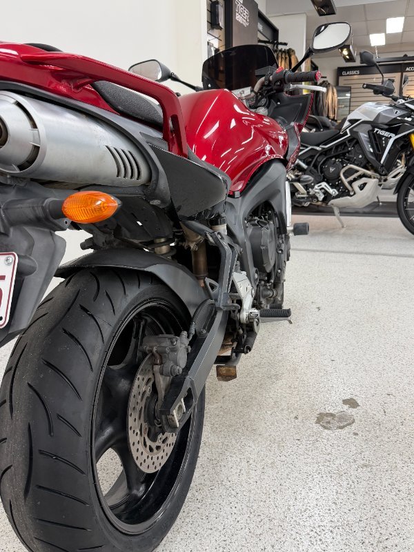 2006 YAMAHA FZ6S Red