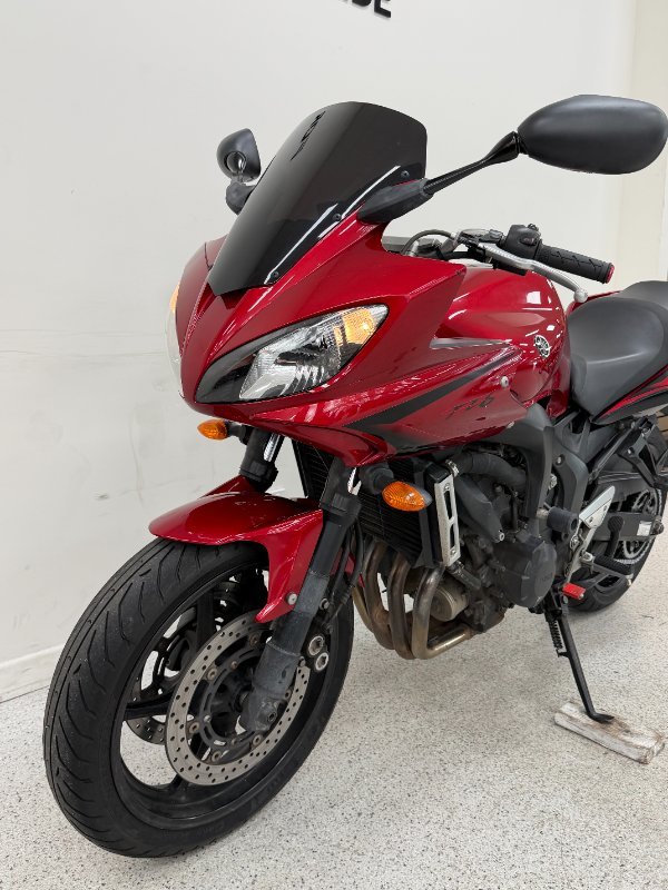 2006 YAMAHA FZ6S Red