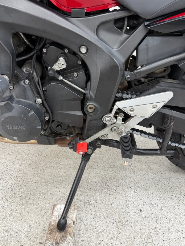 2006 YAMAHA FZ6S Red