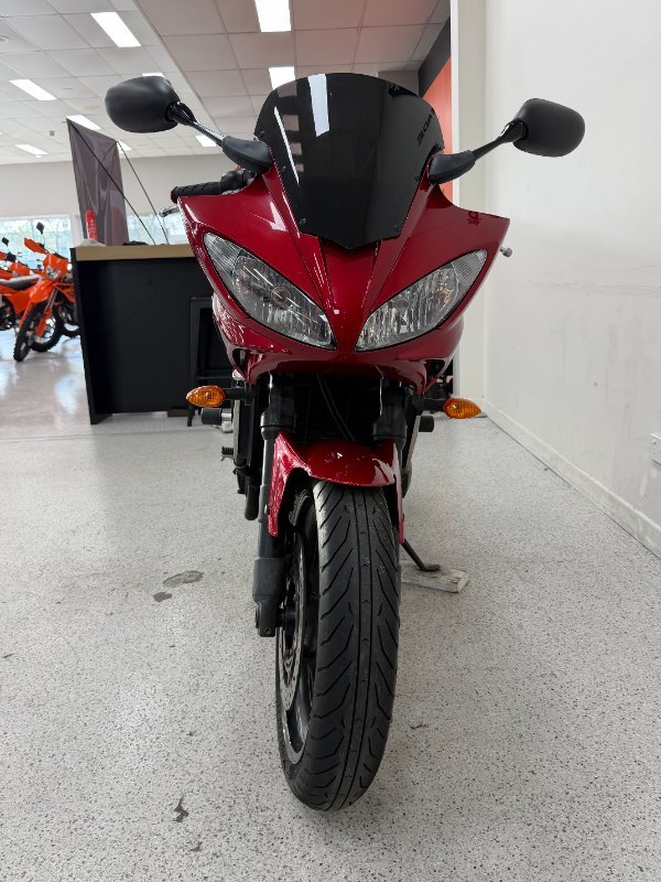 2006 YAMAHA FZ6S Red