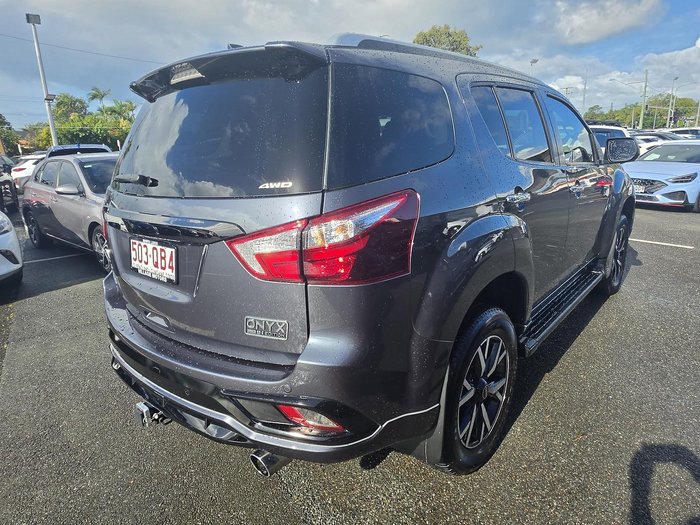 2020 Isuzu MU-X Onyx Edition