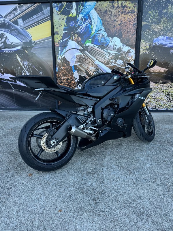 2017 Yamaha YZF-R6 GREY