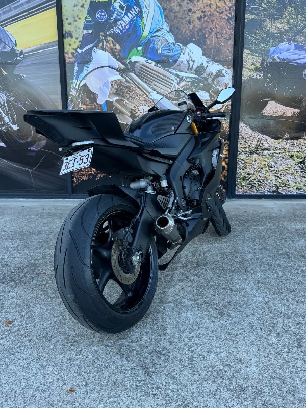 2017 Yamaha YZF-R6 GREY