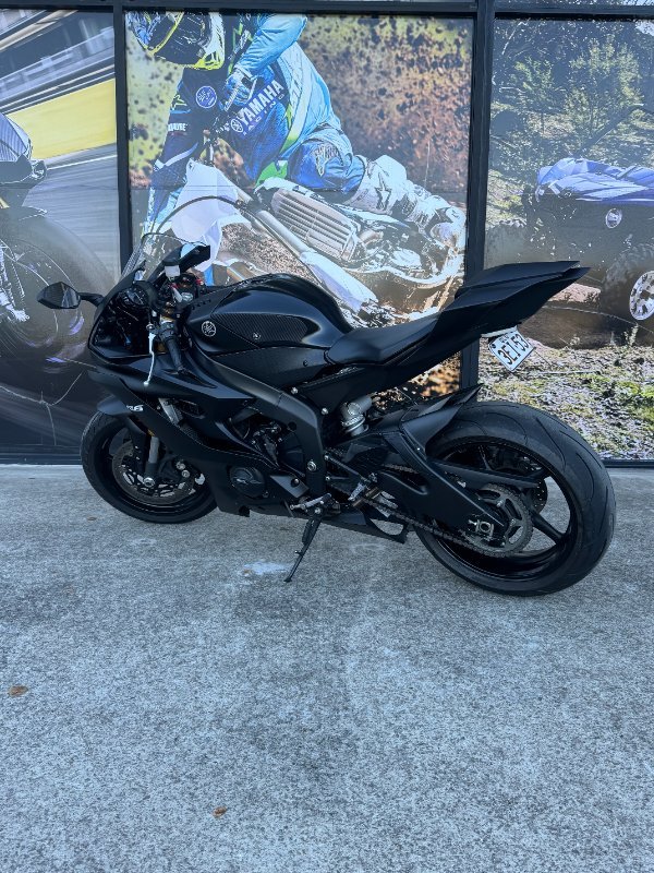 2017 Yamaha YZF-R6 GREY