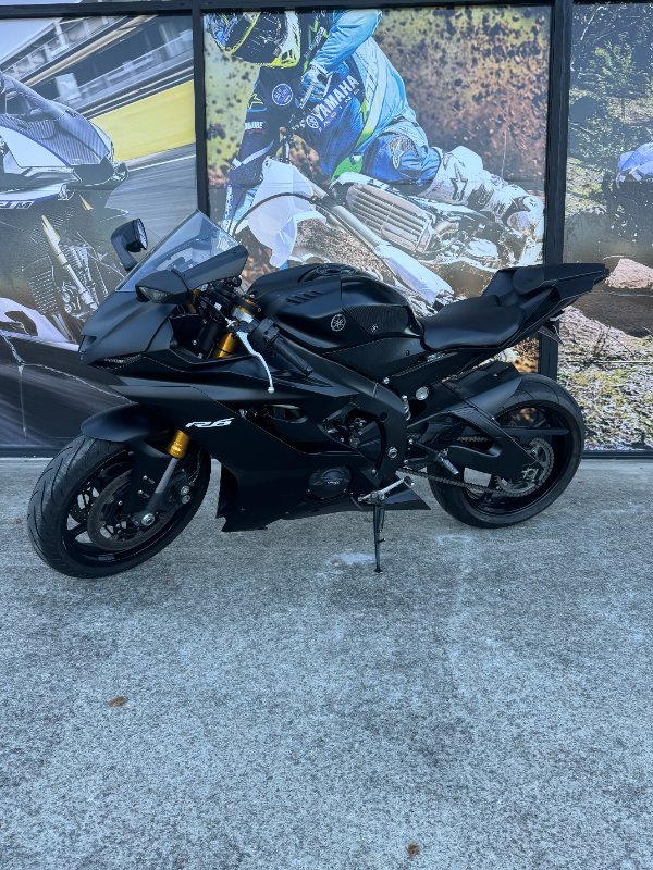 2017 Yamaha YZF-R6 GREY