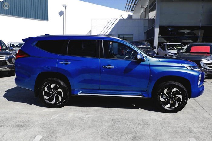 2025 Mitsubishi Pajero Sport GLS