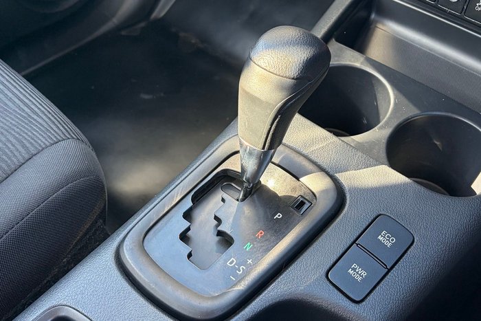 2019 Toyota Hilux SR