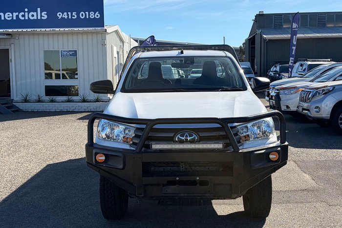2019 Toyota Hilux SR