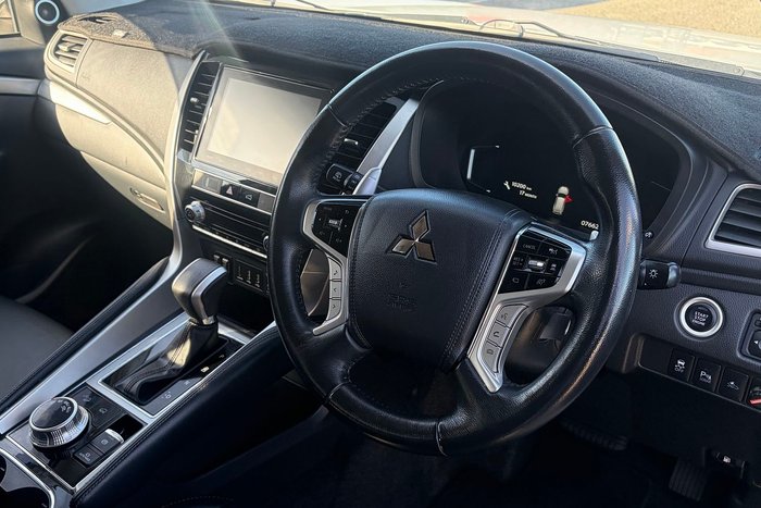 2020 Mitsubishi Pajero Sport Exceed