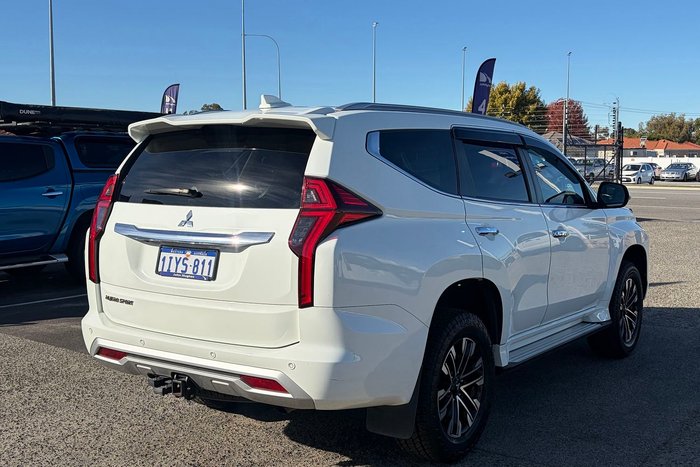 2020 Mitsubishi Pajero Sport Exceed