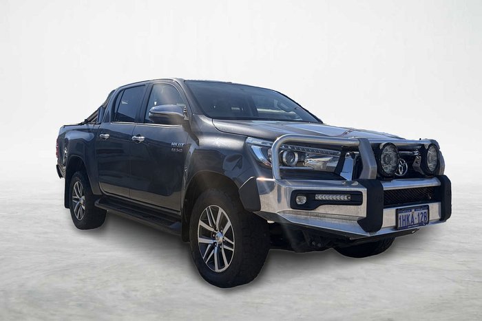 2018 Toyota Hilux SR5