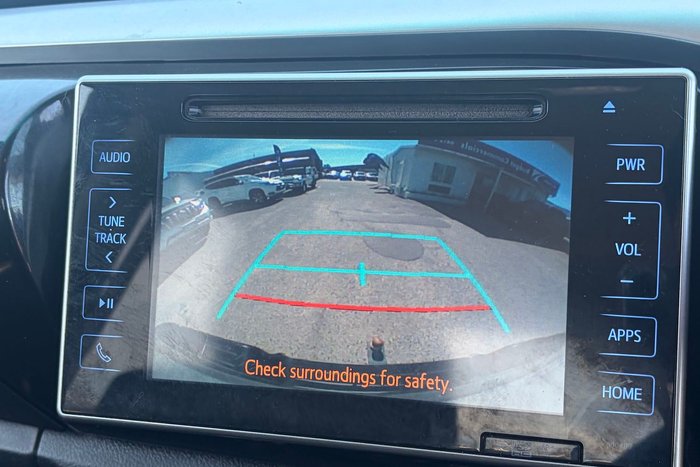 2018 Toyota Hilux SR5