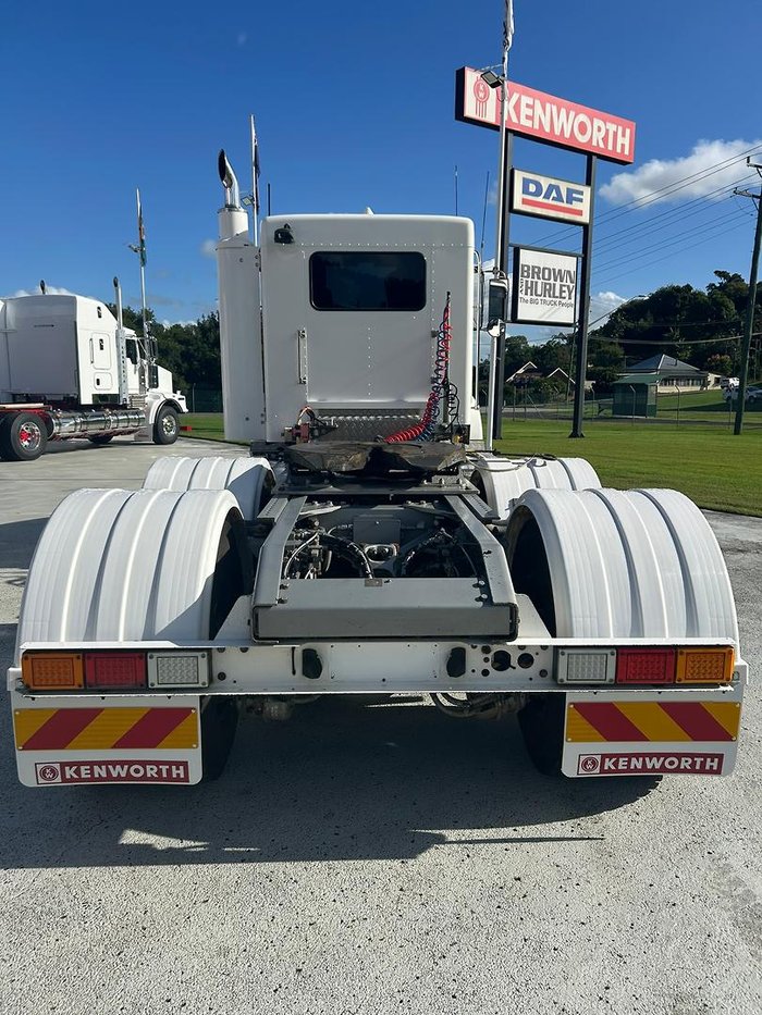 2014 Kenworth T300 Series T359