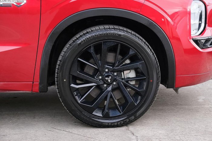 2025 Mitsubishi Outlander PHEV GSR