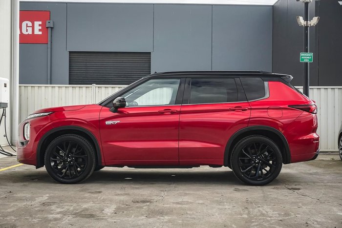 2025 Mitsubishi Outlander PHEV GSR