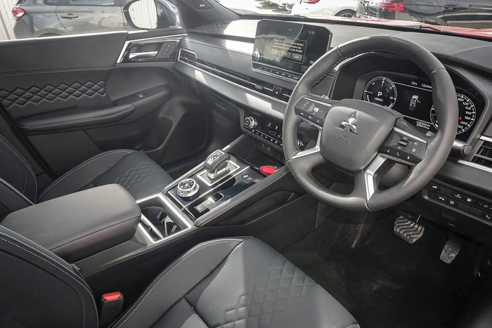 2025 Mitsubishi Outlander PHEV GSR