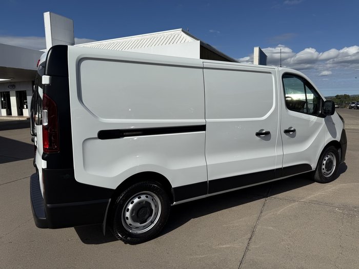 2021 Mitsubishi Express