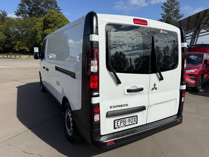 2021 Mitsubishi Express