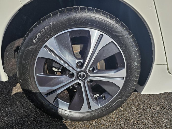 2020 Nissan LEAF