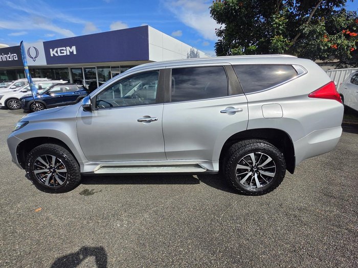 2017 Mitsubishi Pajero Sport GLS