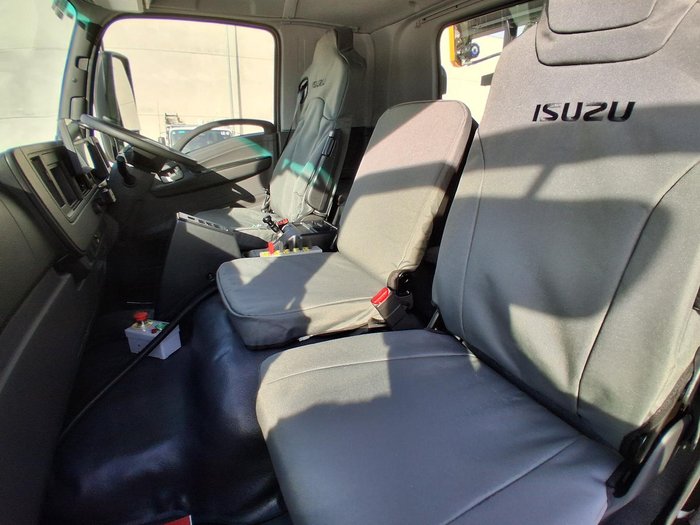 2026 Isuzu F Series FYJ 320-355 AT R60