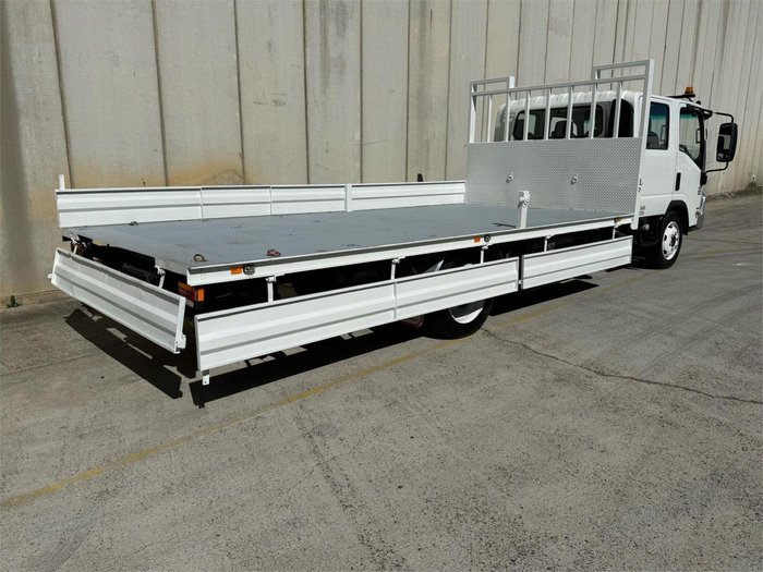 2010 Isuzu Nqr 450