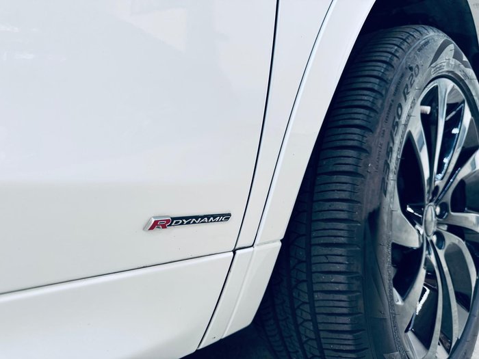 2020 Land Rover Discovery Sport D240 R-Dynamic HSE