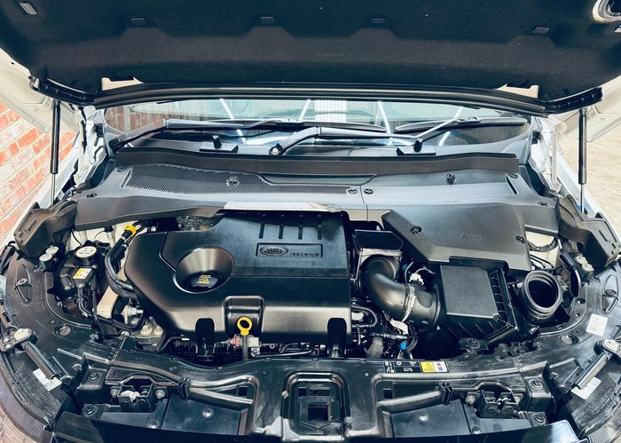 2020 Land Rover Discovery Sport D240 R-Dynamic HSE