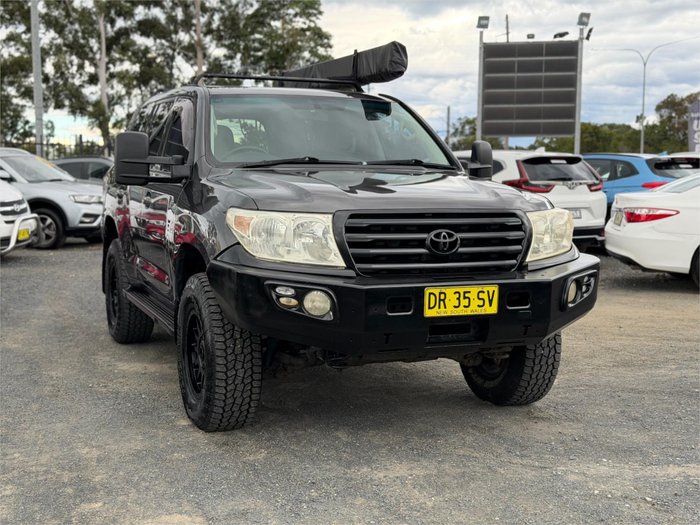 2010 TOYOTA LANDCRUISER VX (4x4)