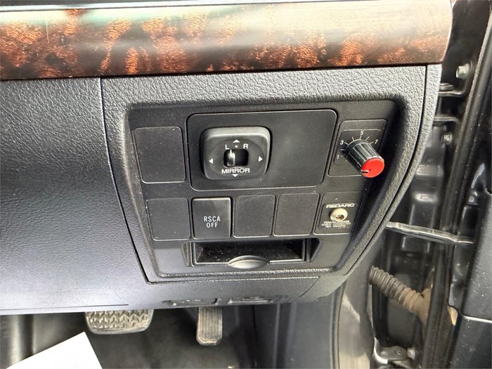 2010 TOYOTA LANDCRUISER VX (4x4)
