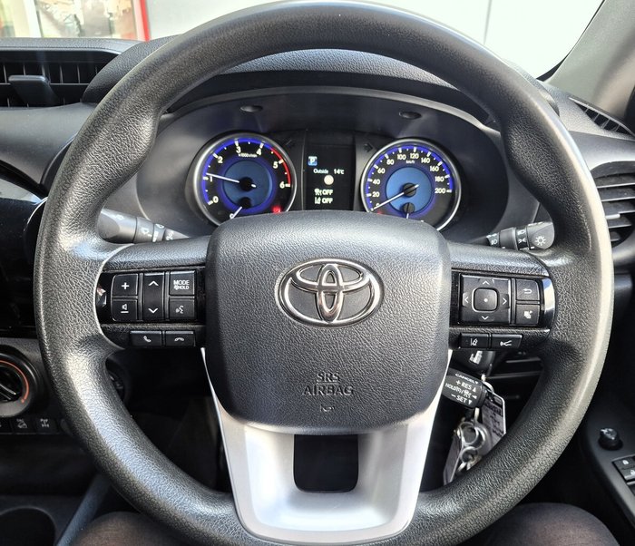 2019 Toyota Hilux SR