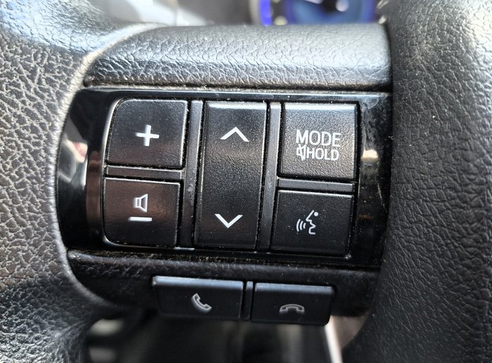 2019 Toyota Hilux SR