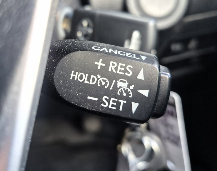 2019 Toyota Hilux SR