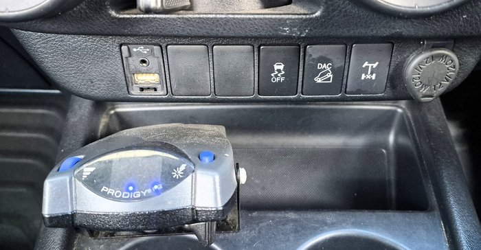 2019 Toyota Hilux SR