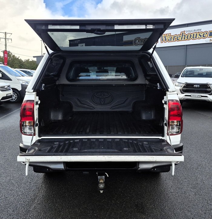 2019 Toyota Hilux SR