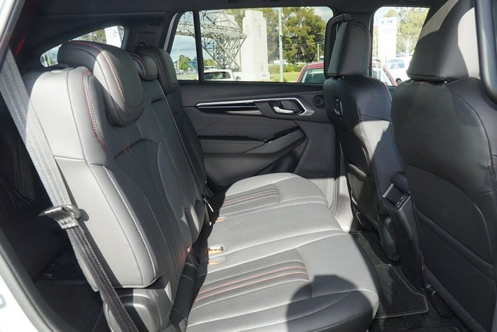 2026 Isuzu MU-X X-TERRAIN