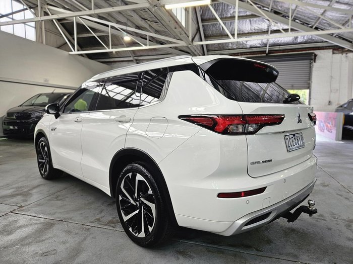 2023 Mitsubishi Outlander PHEV Exceed