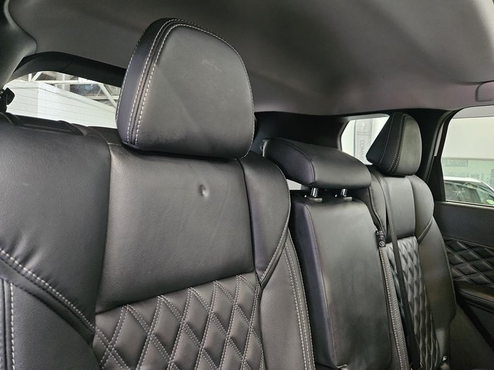2023 Mitsubishi Outlander PHEV Exceed