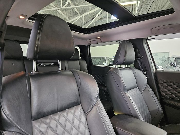2023 Mitsubishi Outlander PHEV Exceed