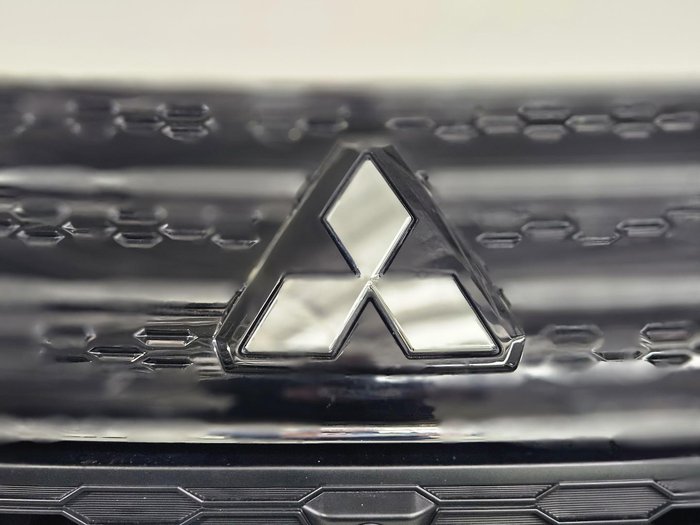 2023 Mitsubishi Outlander PHEV Exceed