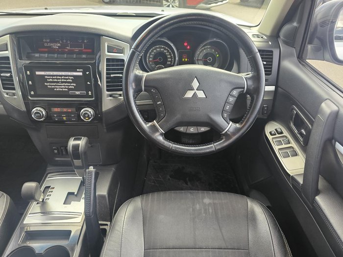 2017 Mitsubishi Pajero GLS