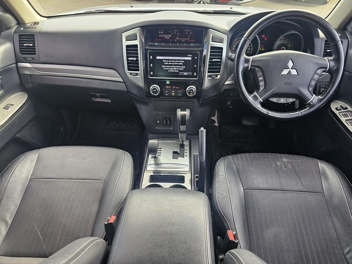 2017 Mitsubishi Pajero GLS