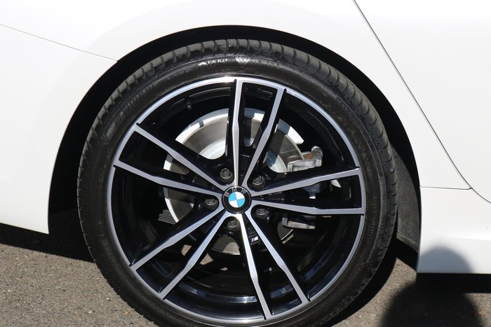 2022 BMW 3 Series 320i M Sport