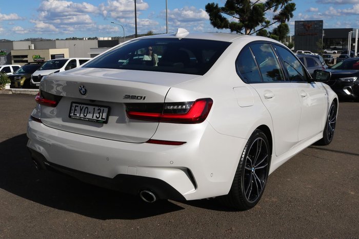 2022 BMW 3 Series 320i M Sport